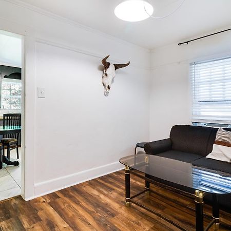 Jefferson Flat - Guest Room ลาฟาแย็ตต์ ภายนอก รูปภาพ